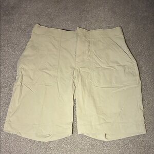 Eddie Bauer Cream Women's Shorts
